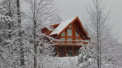 Ridge View Lodge Gatlinburg cabin in the snow