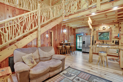 Lazy Bear Luxury Cabin