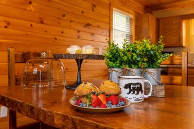 NEW-Prime Location, King Master Suite, Close 2 All!