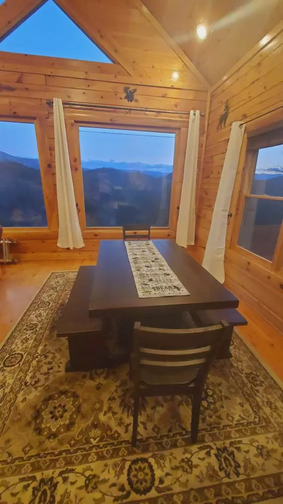 Forget Me Knot Cabin