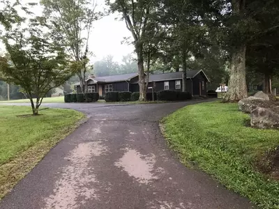 Wafloy's Fairview Lodge | Sleeps 48