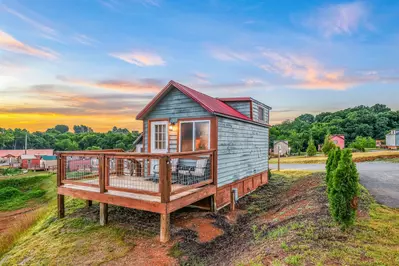 Grove 20 by Sojourn Lodging