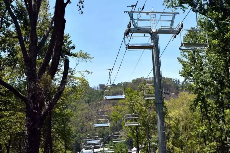chairlift at Ober Gatlinburg