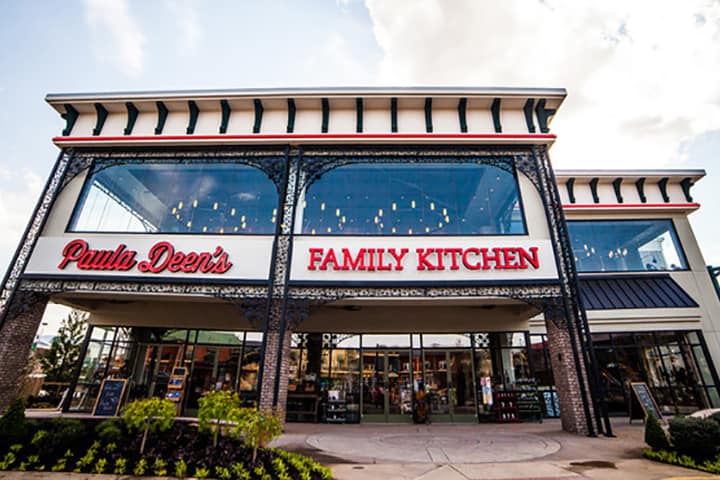 PAULA DEEN’S FAMILY KITCHEN