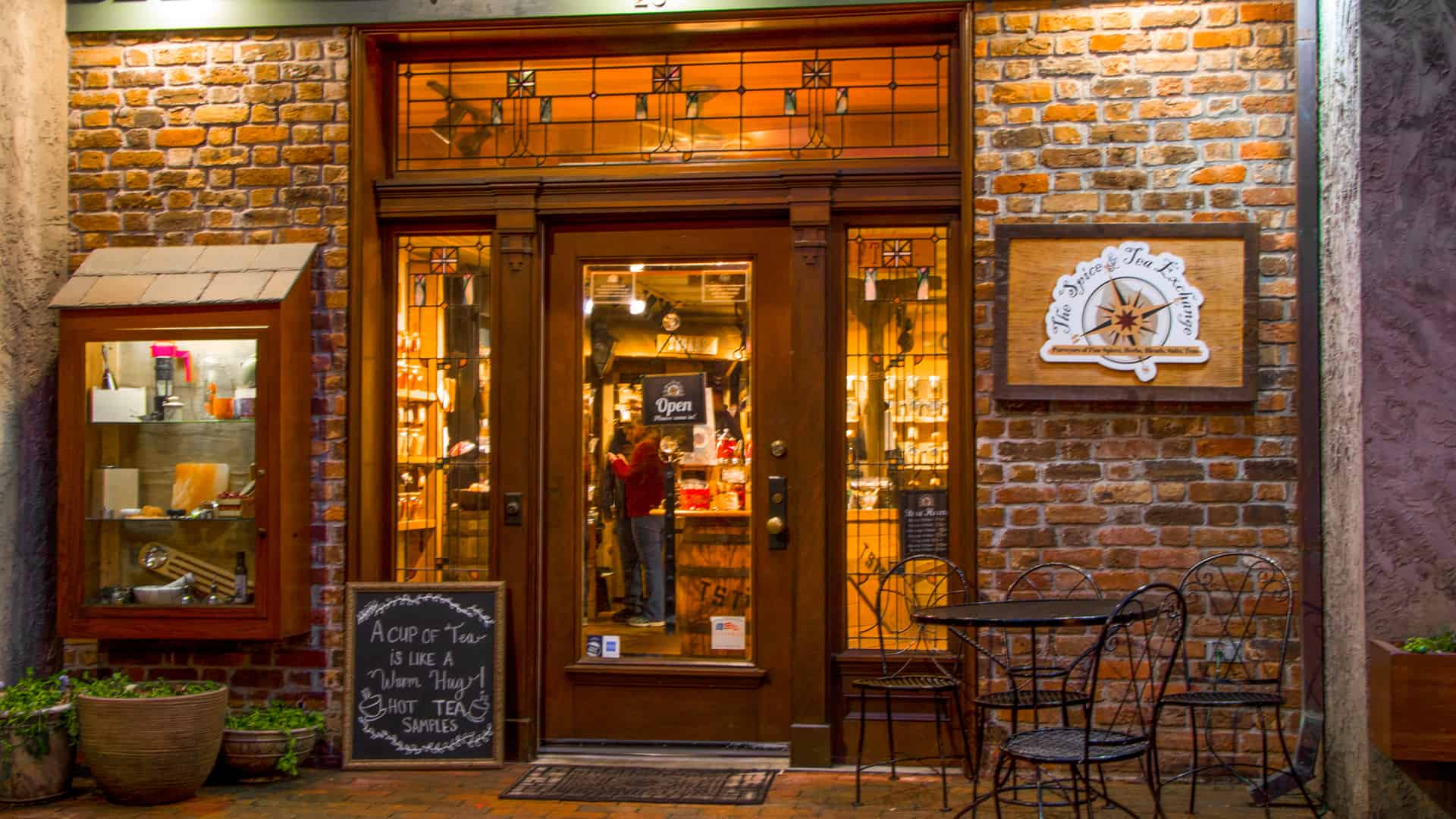 Entrance to The Spice & Tea Exchange of Gatlinburg