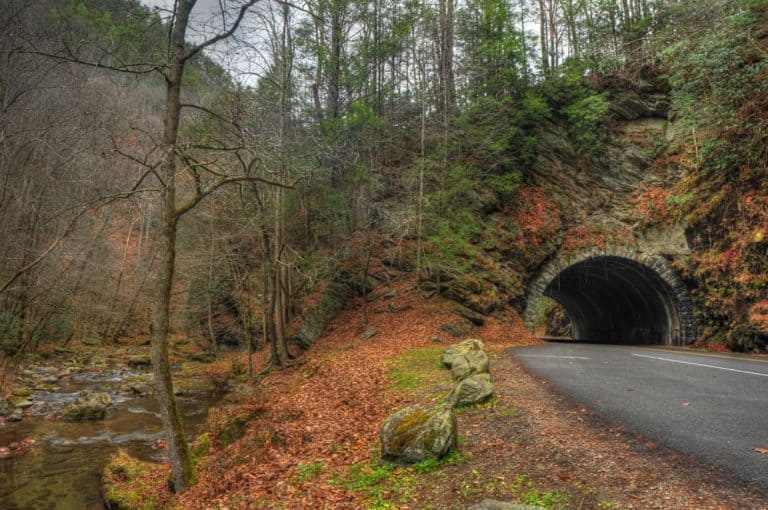 Do You Honk Your Horn When You Drive Through a Tunnel in the Smoky ...