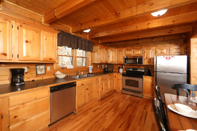 Stardust Mountain - Pigeon Forge Cabins - Sleeps 7-12 - Little Valley ...