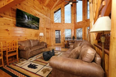 Smoky Treehouse Lodge  #614