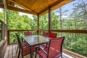 Outdoor dining at your fingertips