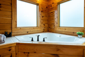 Jacuzzi tub in Bathroom #1