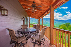 outdoor sitting area on deck